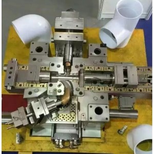 Precisievorm met meerdere holtes ibi-5